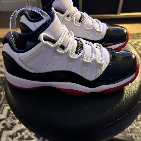 Jordan 11 Retro Low Concord Bred | 7Y (GS) | wht blk red | Good Condition - Picture 5 of 11